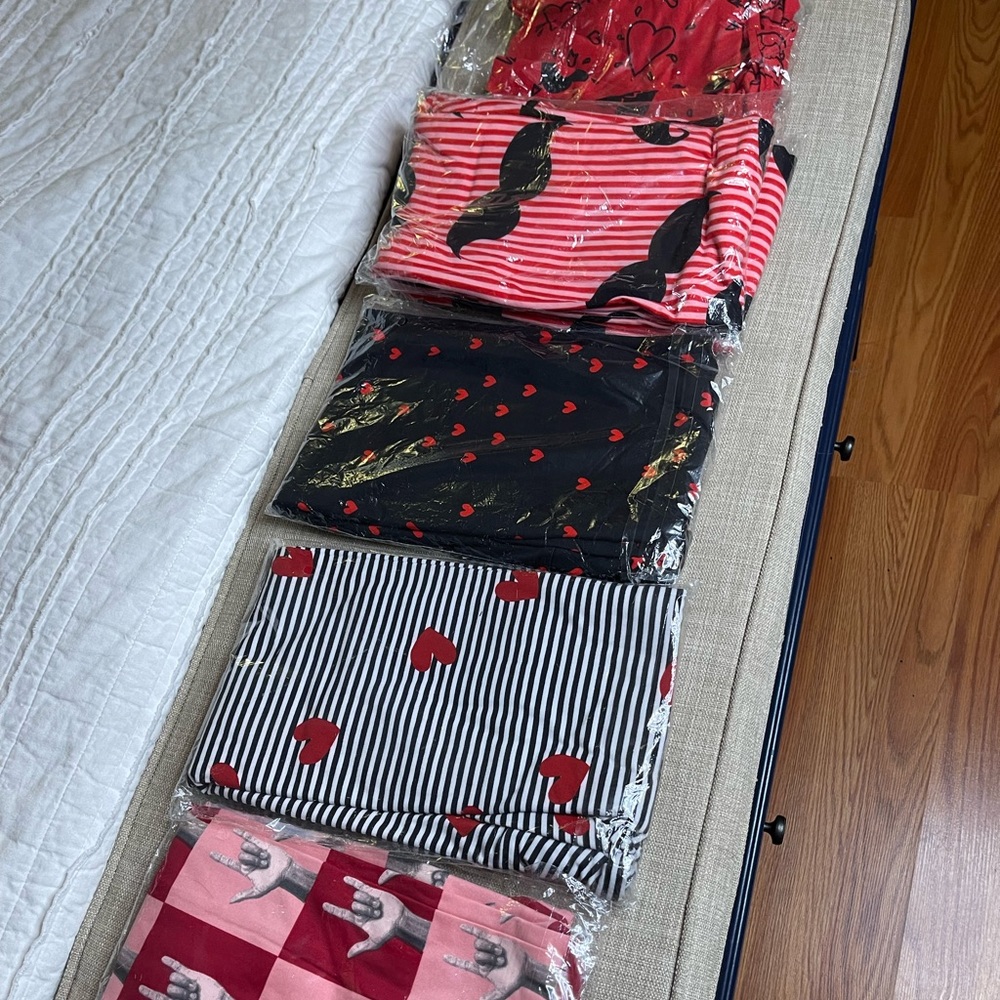 TC LulaRoe Valentines Leggings